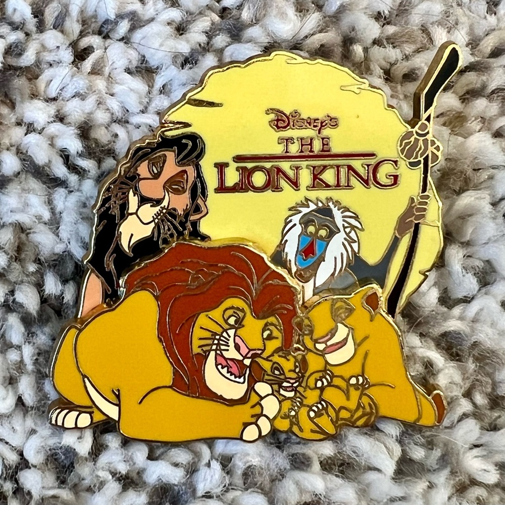 Disney's The Lion King 3-D Trading Pin 2008 Rare Collectible Mufasa Scar Simba